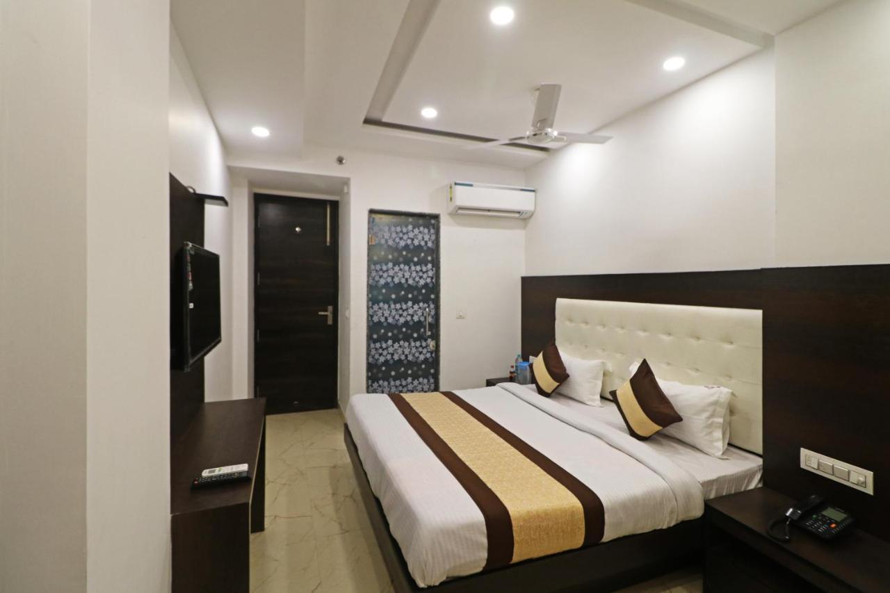 Silver Shine New Delhi - Comfort Stay Exterior photo