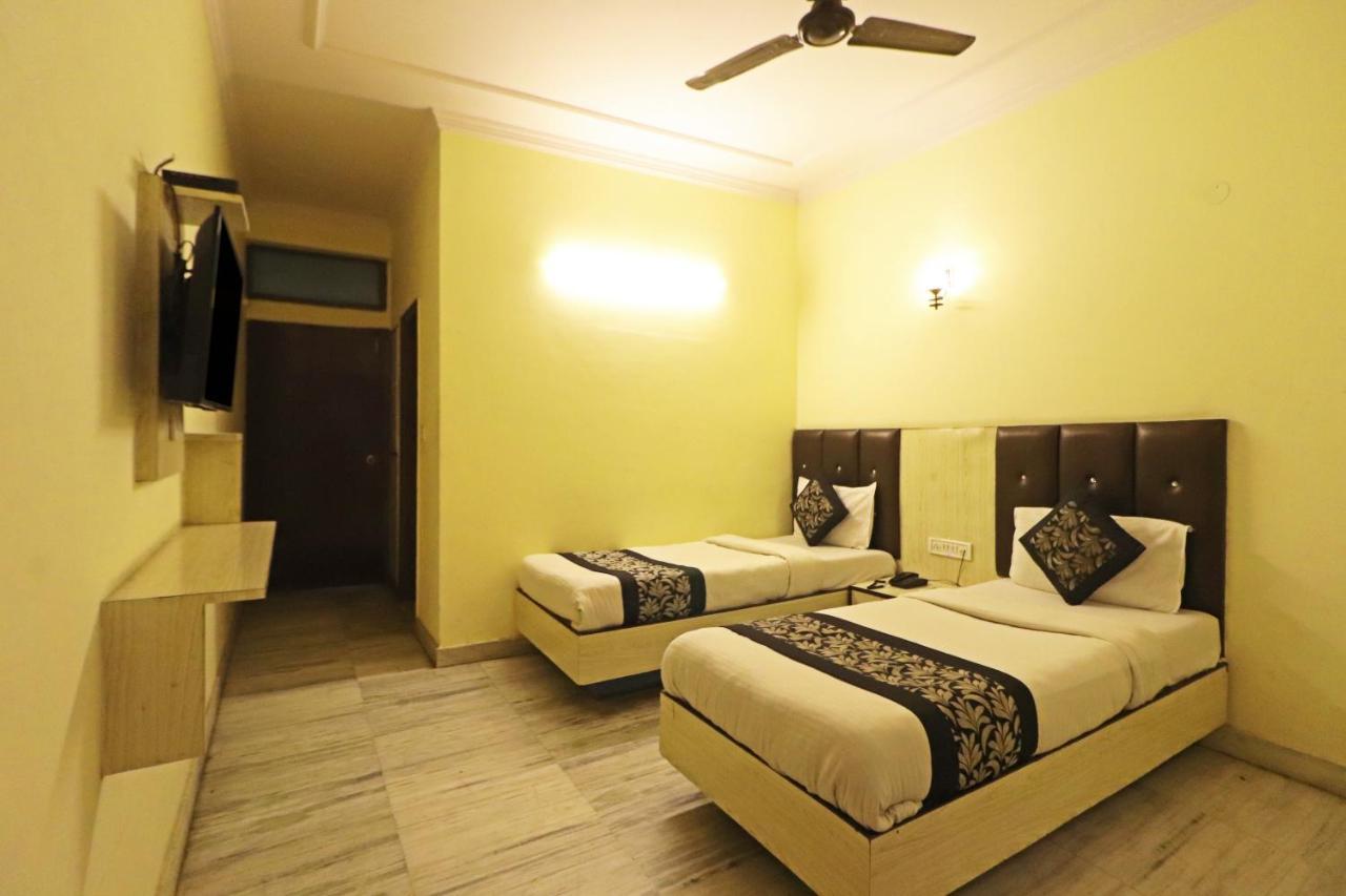 Silver Shine New Delhi - Comfort Stay Exterior photo